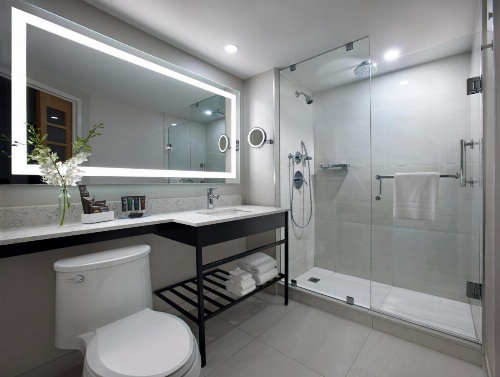 Novotel Toronto Centre image 34