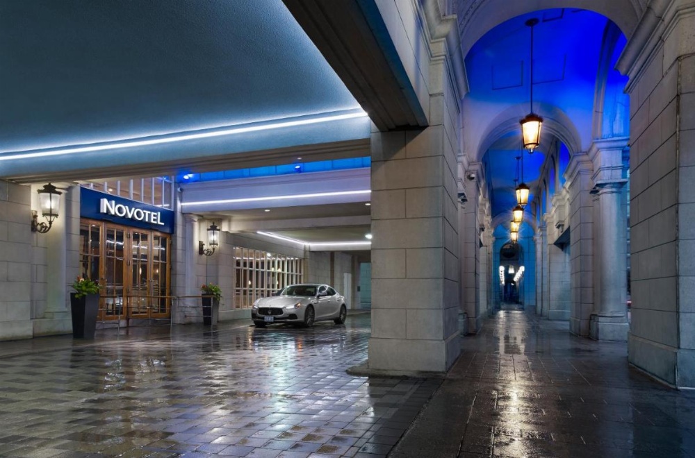 Novotel Toronto Centre Image 37